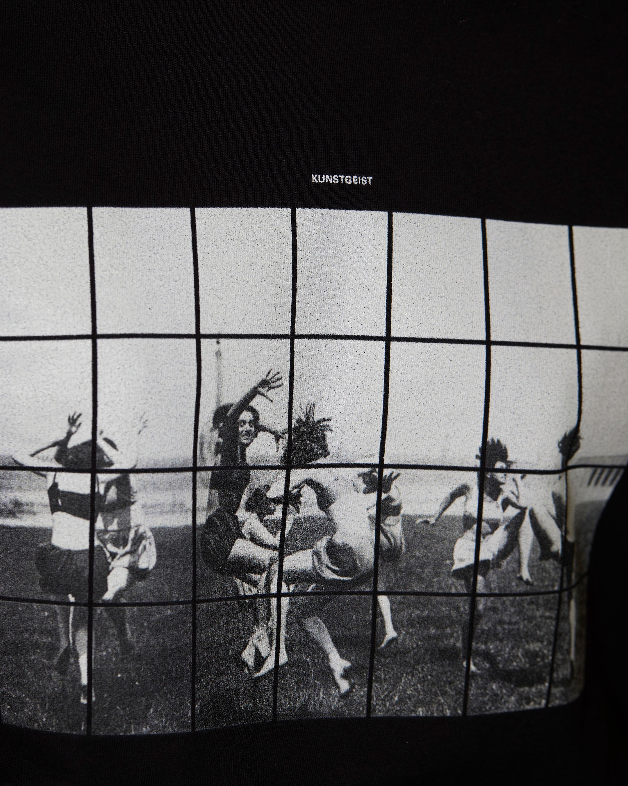 Dancing Girls Of The Bauhaus Heavyweight Tee